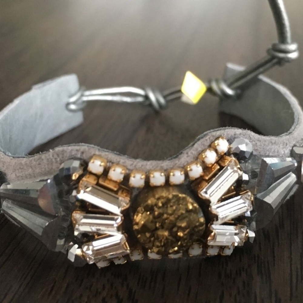 New AUTH CHAN LUU Gold Agate Bracelet on Silver Le